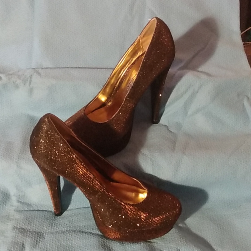 Women's "Just Fabulous" Pumps, Size 7 US